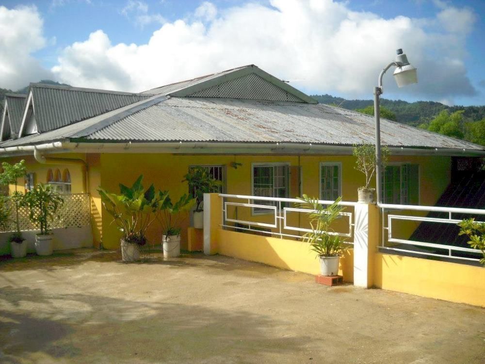 La Mamre Bed & Breakfast La Finette Ngoại thất bức ảnh